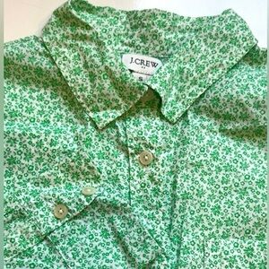 J. Crew green & white 💯 cotton dainty floral print button down shirt S